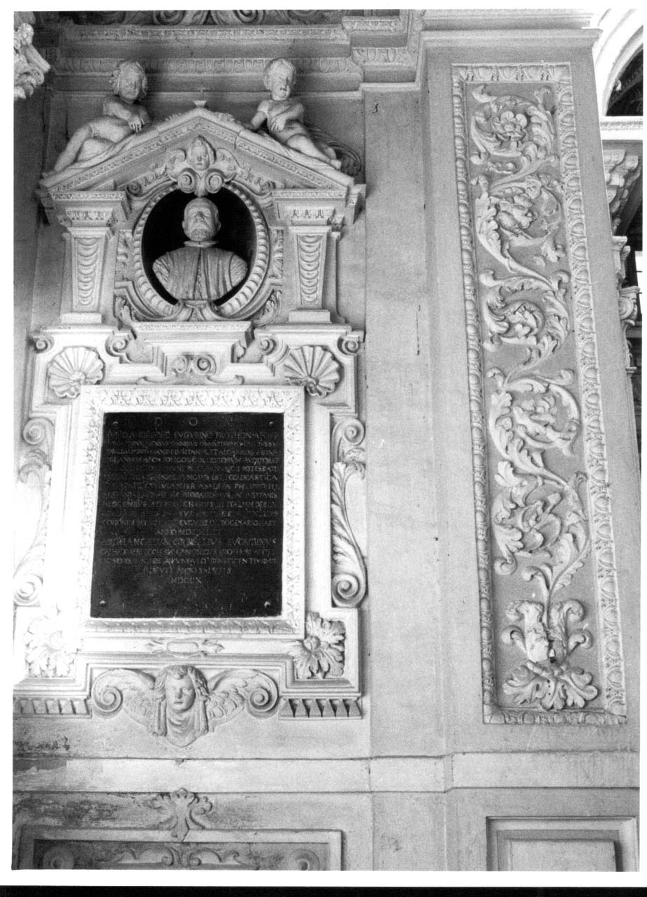 ritratto di ecclesiastico (monumento funebre - a edicola, elemento d'insieme) di Caminoni Francesco (attribuito) (metà sec. XVII)