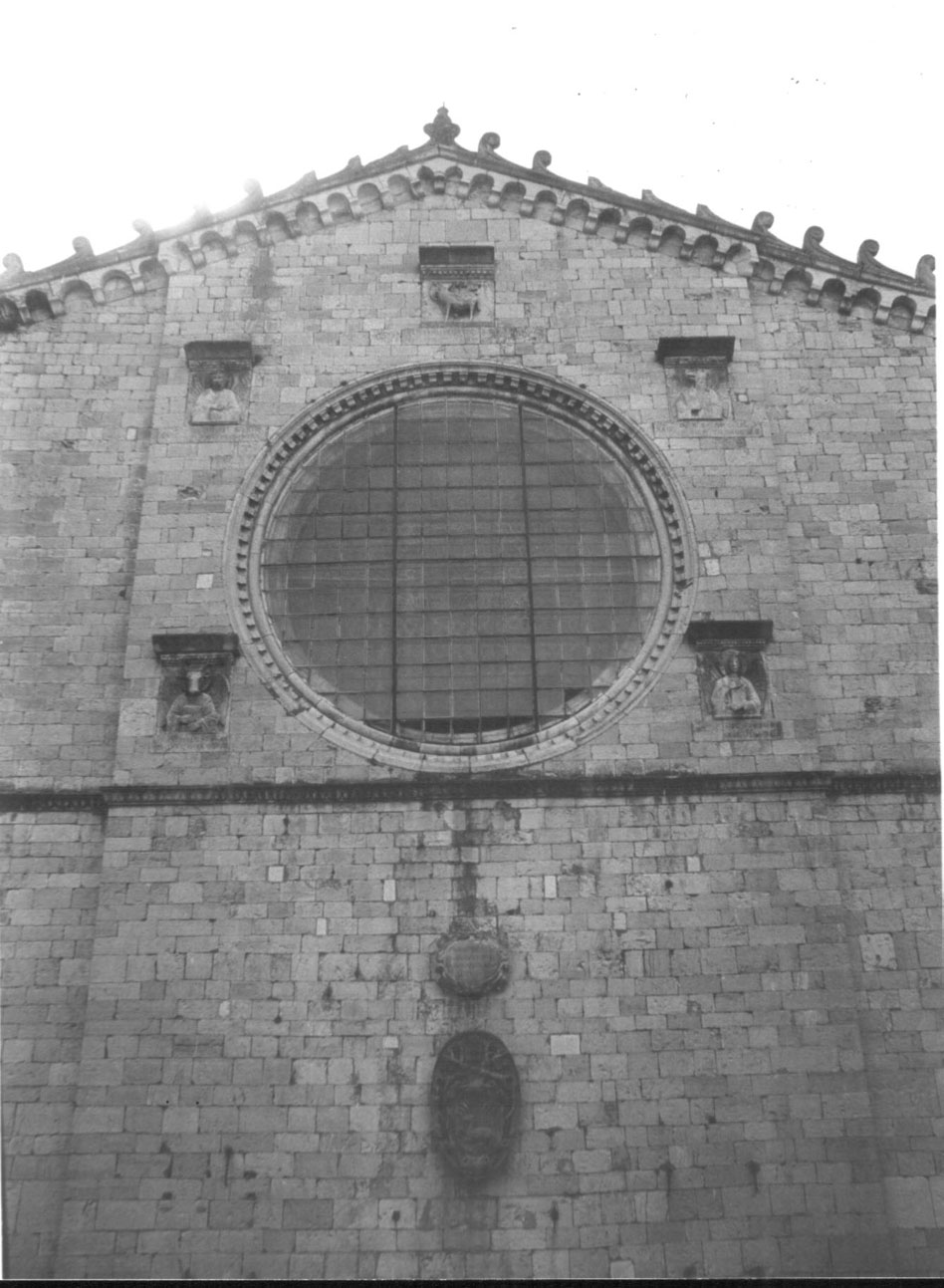 rosone, elemento d'insieme - bottega eugubina (sec. XIV)