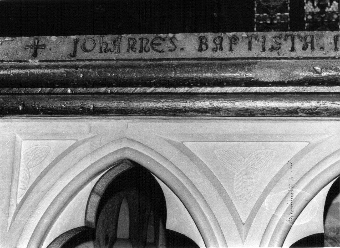 mensa d'altare, elemento d'insieme di Calzecchi Onesti Carlo (primo quarto sec. XX)