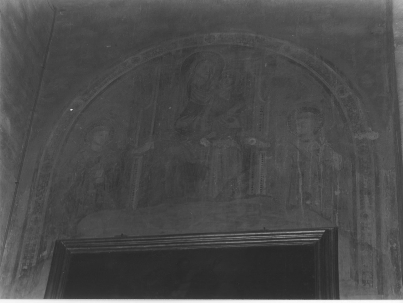 Madonna con Bambino in trono tra santi (dipinto, complesso decorativo) - ambito eugubino (sec. XIII)