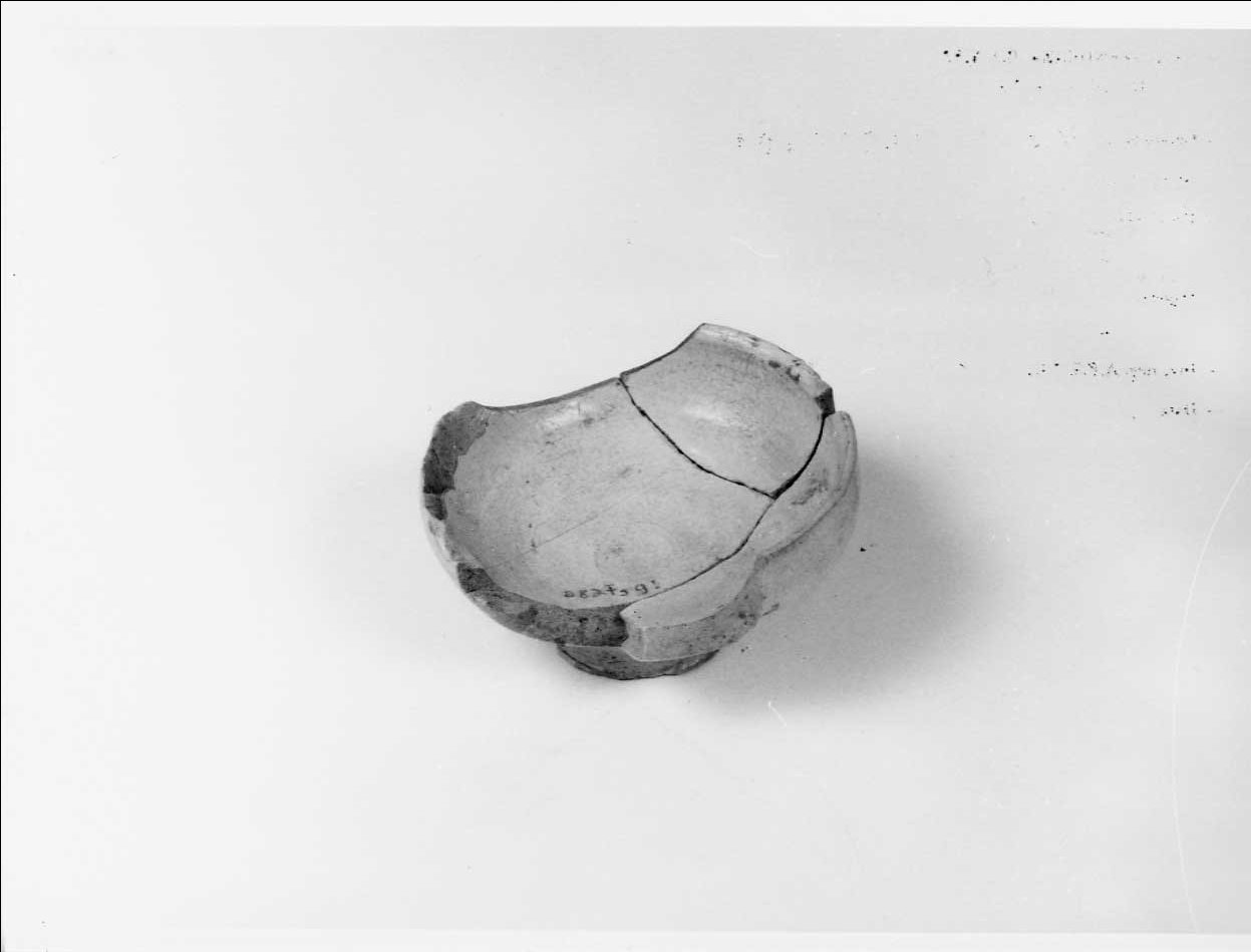 ciotola, opera isolata - bottega italiana (seconda metà sec. XV)