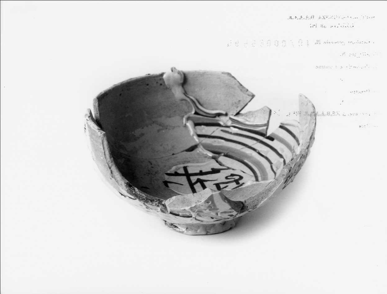 ciotola, opera isolata - bottega italiana (seconda metà sec. XV)