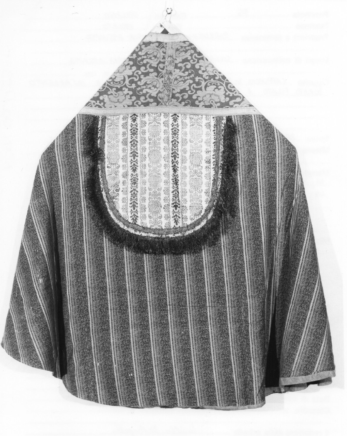 cappuccio di piviale, opera isolata - manifattura dell'Italia centrale (prima metà sec. XVII)