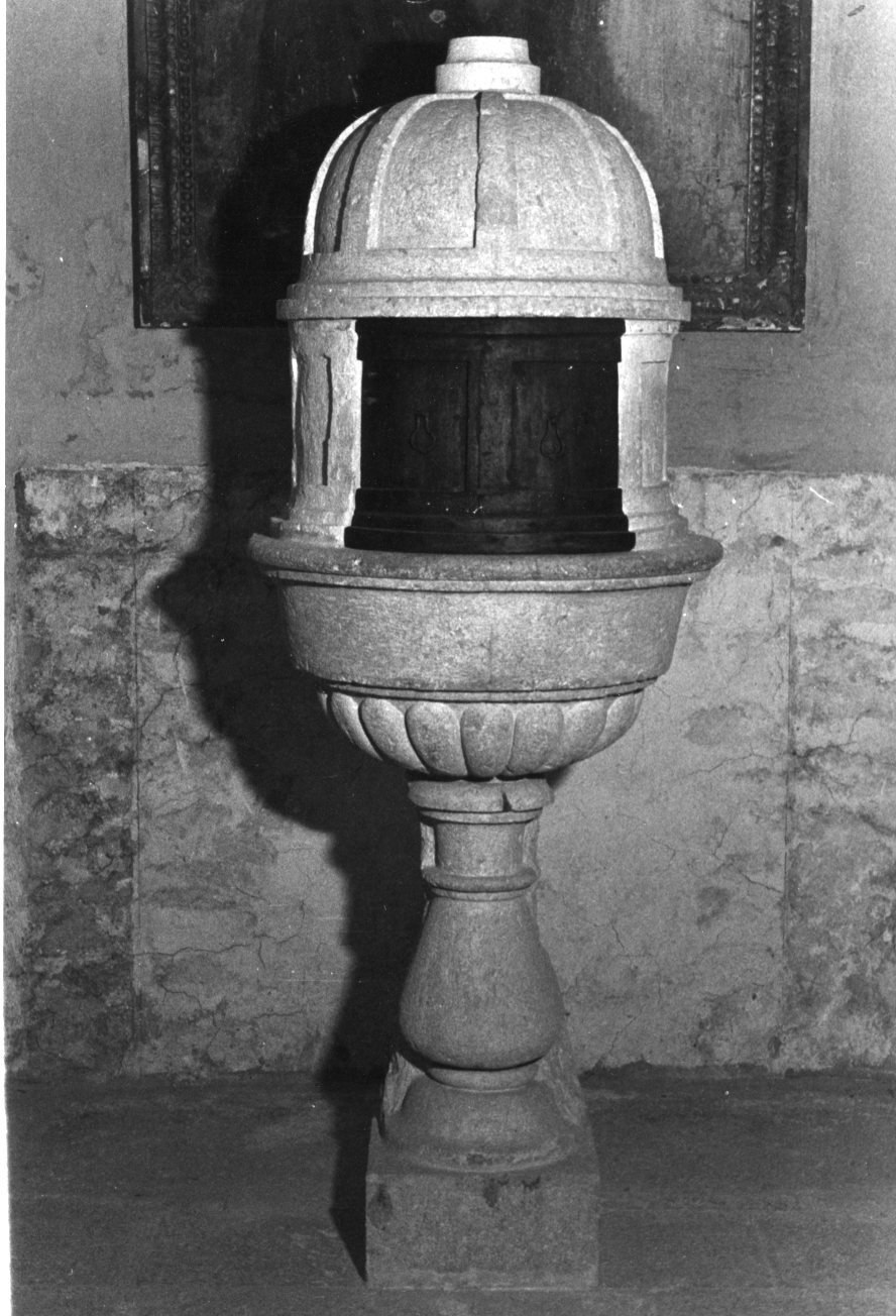 fonte battesimale - a fusto - produzione umbra (sec. XVII)