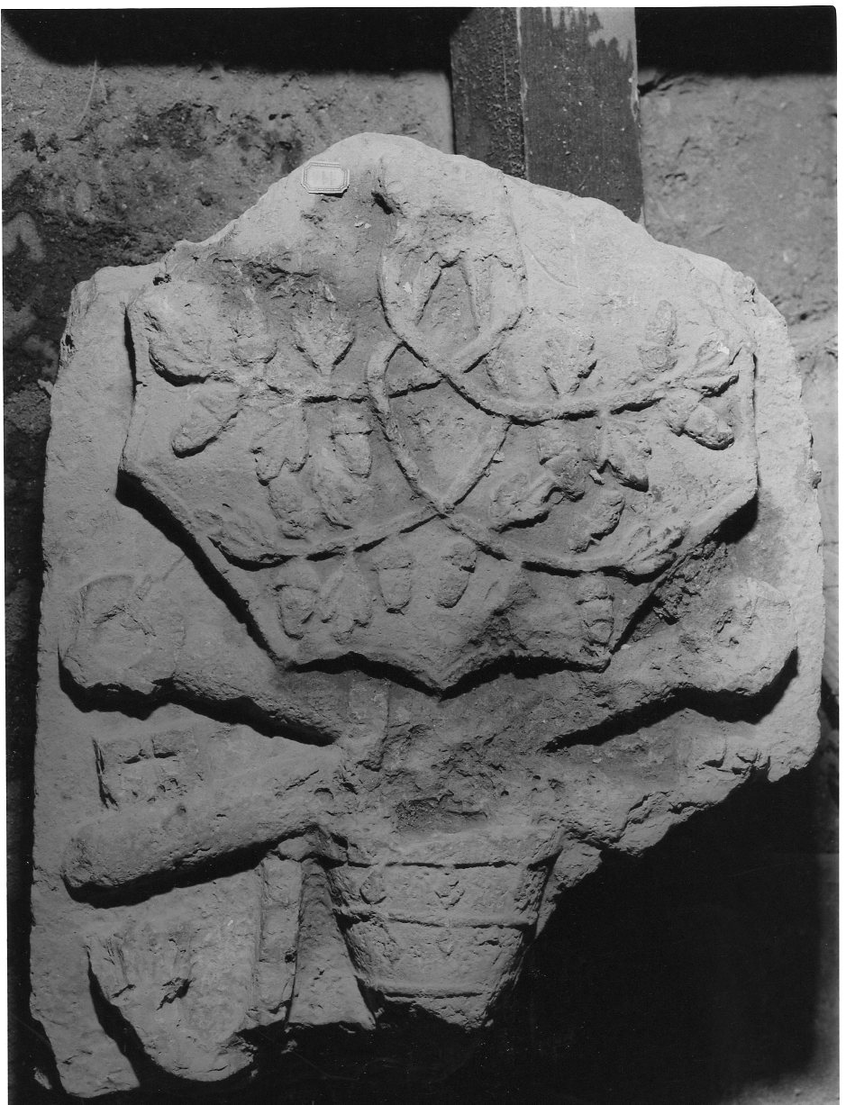 decorazione plastica, frammento - ambito orvietano (fine/inizio secc. XV/ XVI)