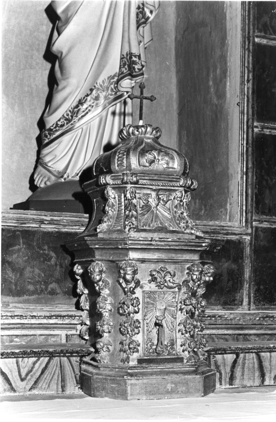 tabernacolo - a tempietto, opera isolata - produzione umbra (sec. XVIII)