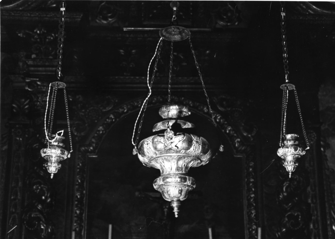 lampada pensile - ad anfora, opera isolata - produzione romana (sec. XVIII)