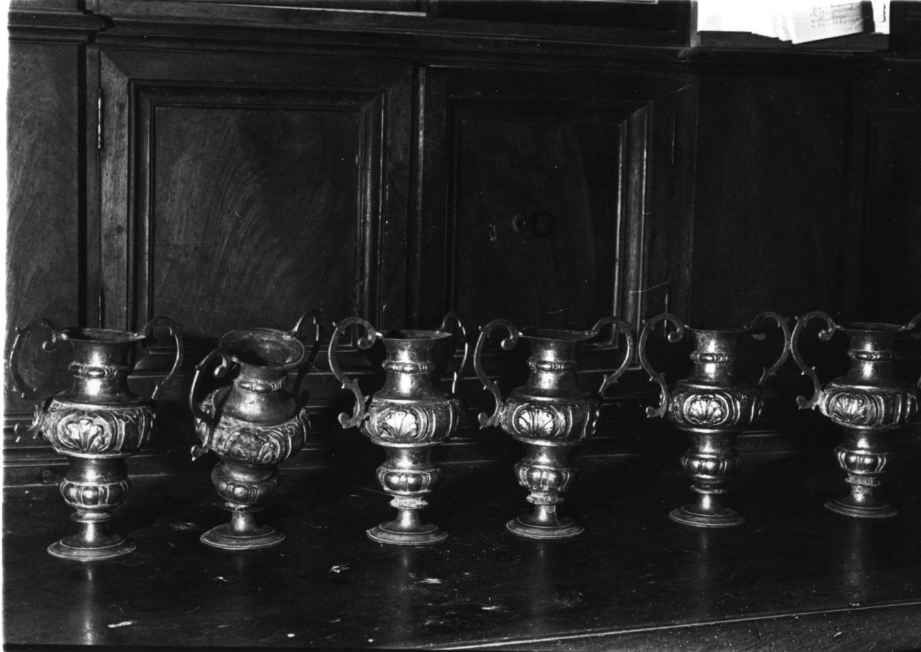 anfora, serie - produzione umbra (sec. XVIII)