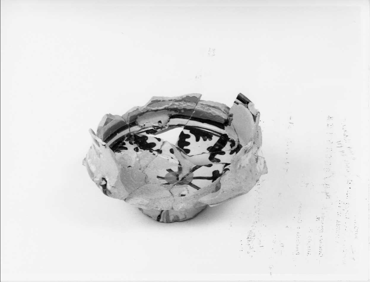 ciotola, opera isolata - bottega italiana (seconda metà sec. XV)