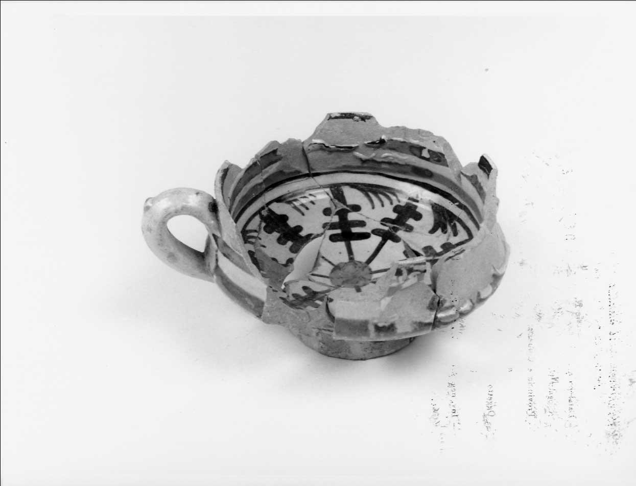 ciotola, opera isolata - bottega italiana (seconda metà sec. XV)