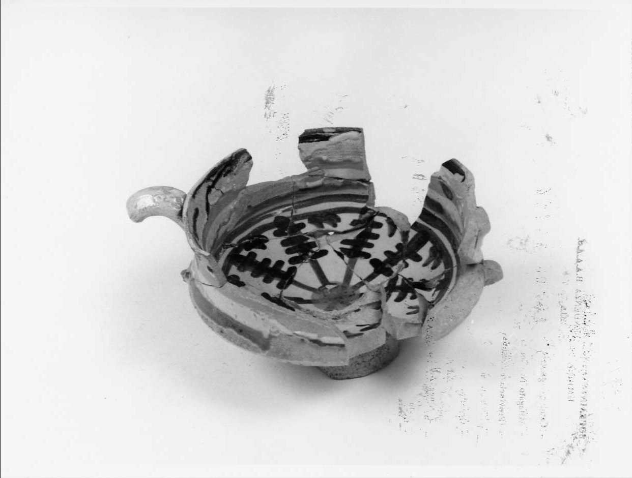 ciotola, opera isolata - bottega italiana (seconda metà sec. XV)