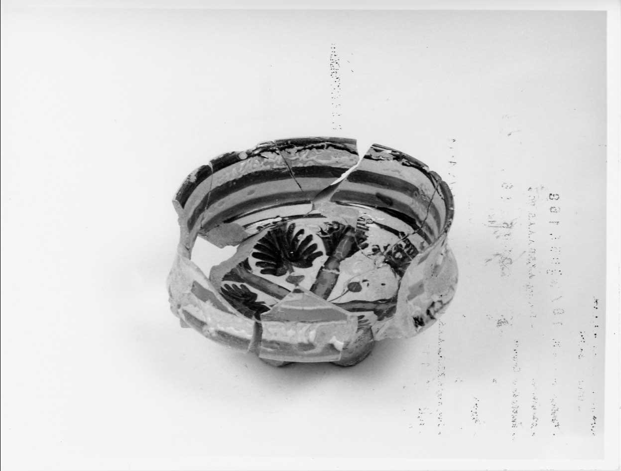 ciotola, opera isolata - bottega italiana (seconda metà sec. XV)