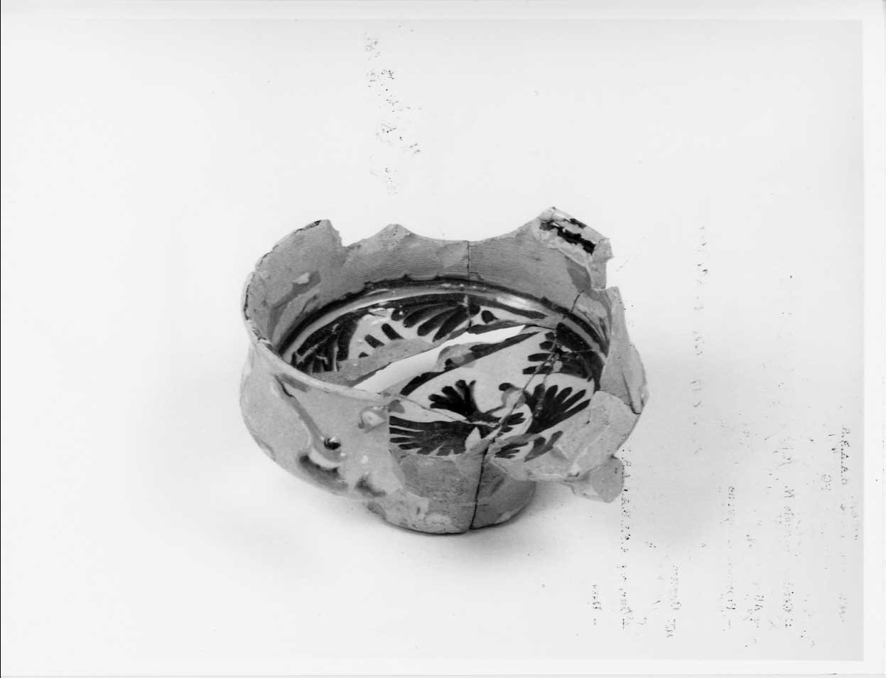 ciotola, opera isolata - bottega italiana (seconda metà sec. XV)