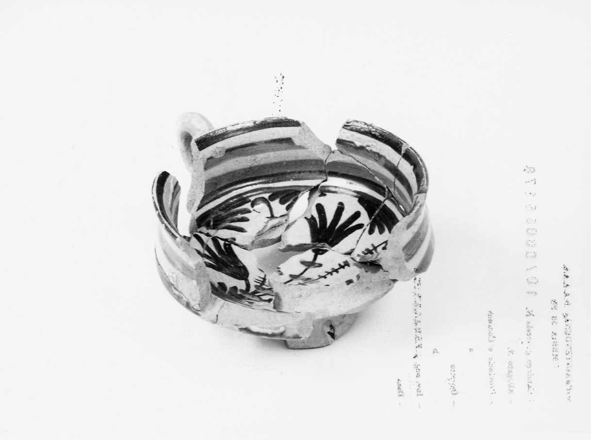 ciotola, opera isolata - bottega italiana (seconda metà sec. XV)