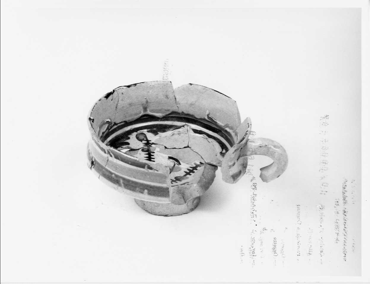 bacile, opera isolata - bottega italiana (seconda metà sec. XV)