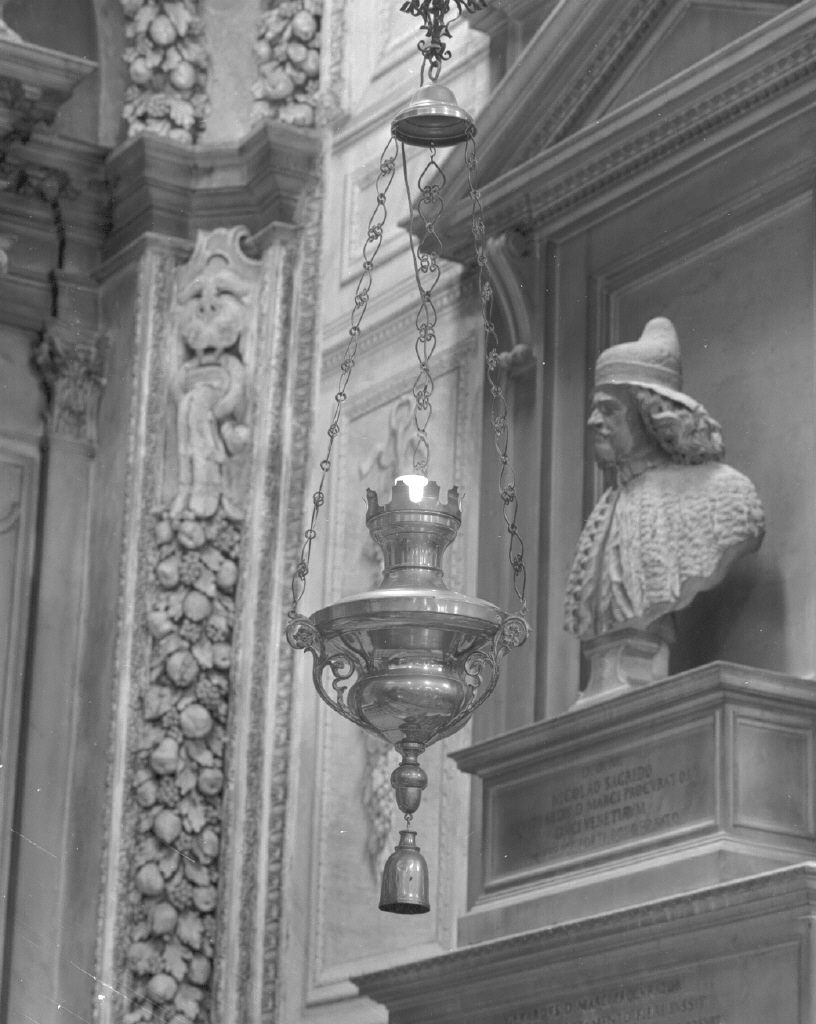 lampada pensile - bottega veneta (primo quarto sec. XX)