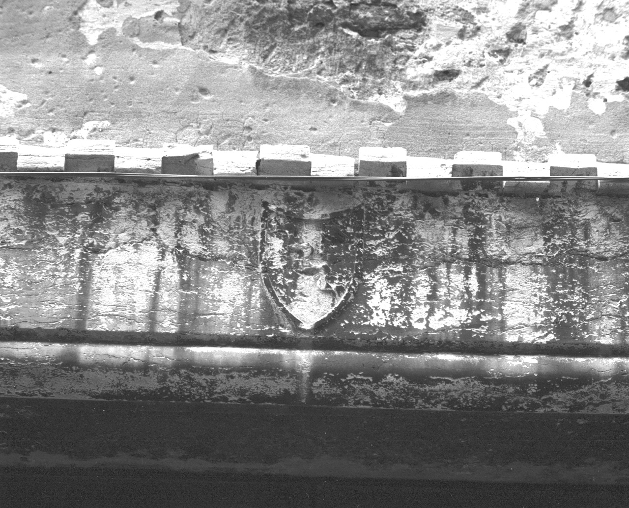 stemma gentilizio (scultura) - ambito veneziano (sec. XV)