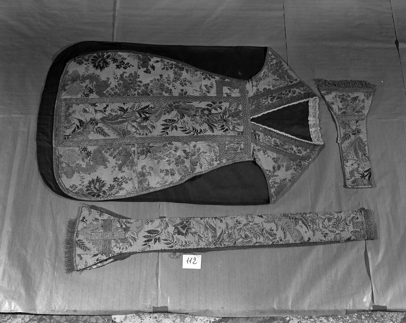 paramento liturgico, insieme - manifattura italiana (secondo quarto sec. XVIII)