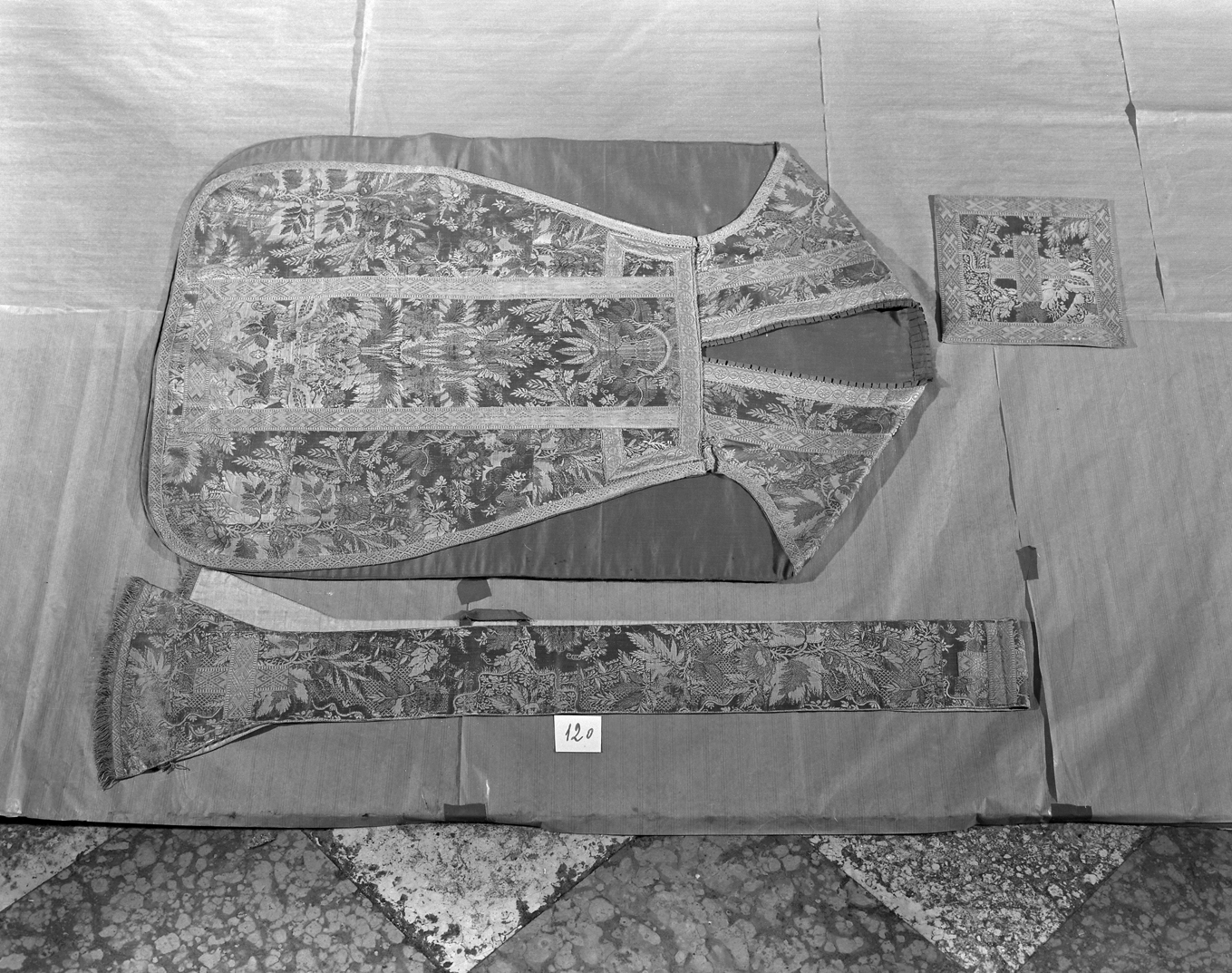 paramento liturgico, insieme - manifattura veneziana (prima metà sec. XIX)