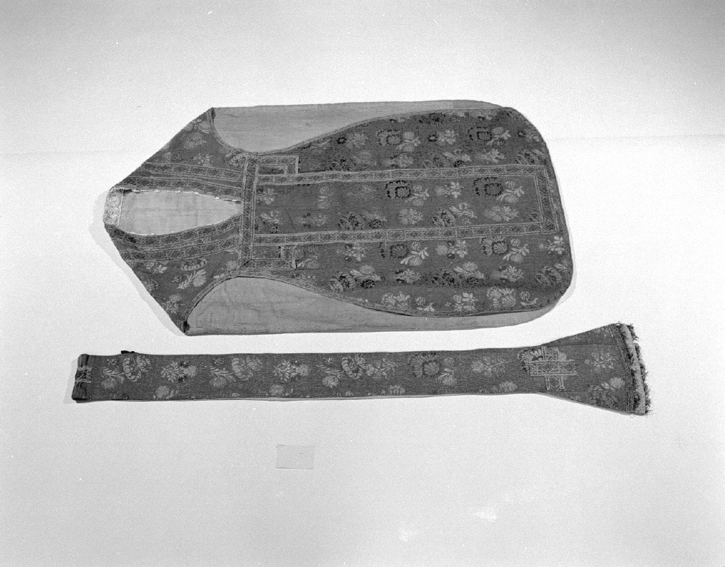 paramento liturgico, insieme - manifattura italiana (terzo quarto sec. XVII)