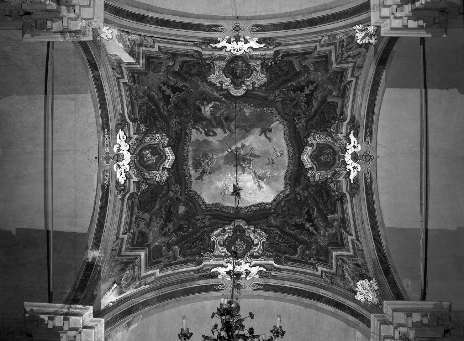 San Michele Arcangelo scaccia gli angeli ribelli dal paradiso/ quattro Virtù Cardinali/ motivi decorativi geometrici e vegetali (dipinto, insieme) di Fontebasso Francesco (metà sec. XVIII)