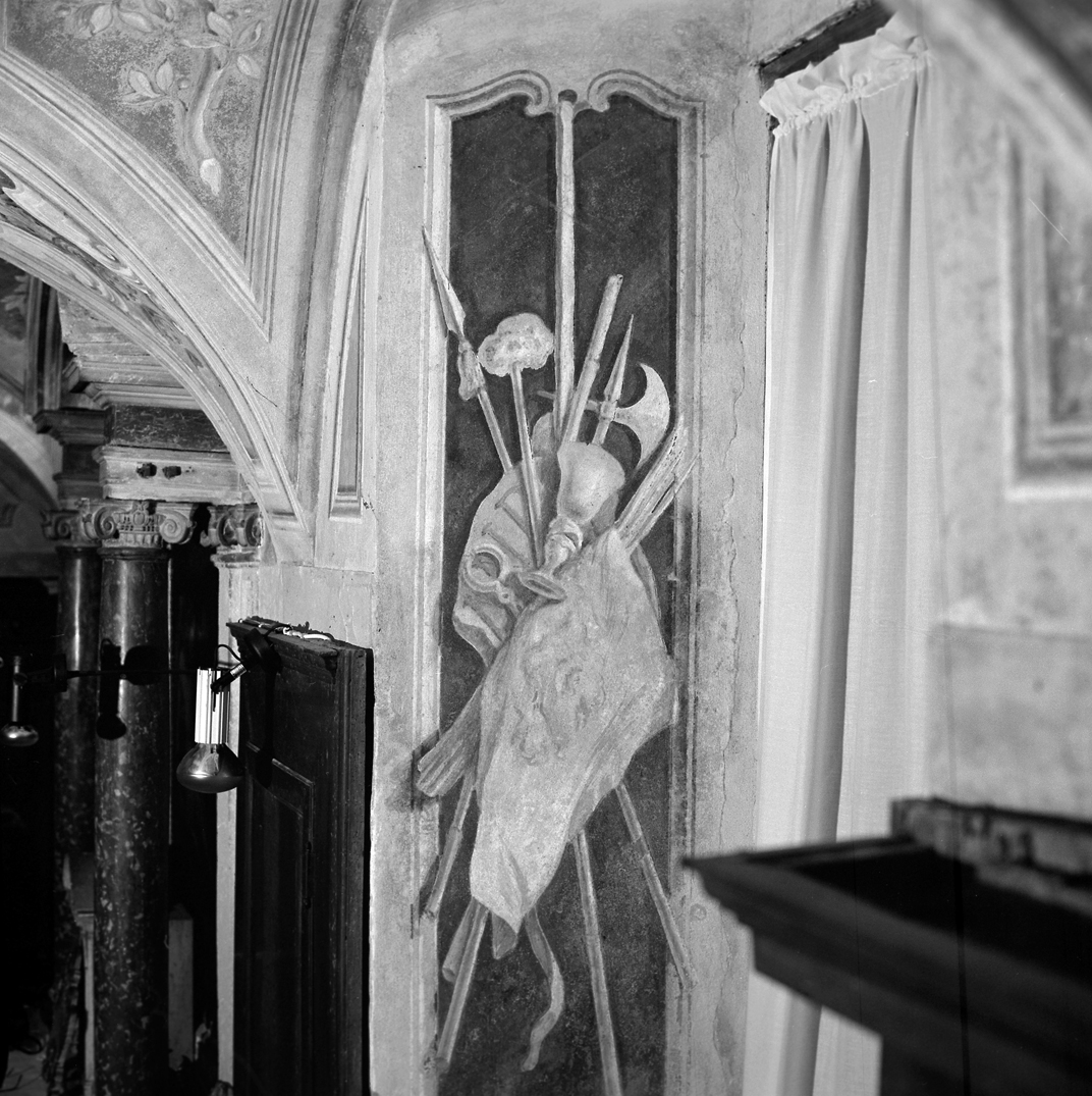 simboli e strumenti della passione (dipinto, elemento d'insieme) di Fontebasso Francesco (metà sec. XVIII)