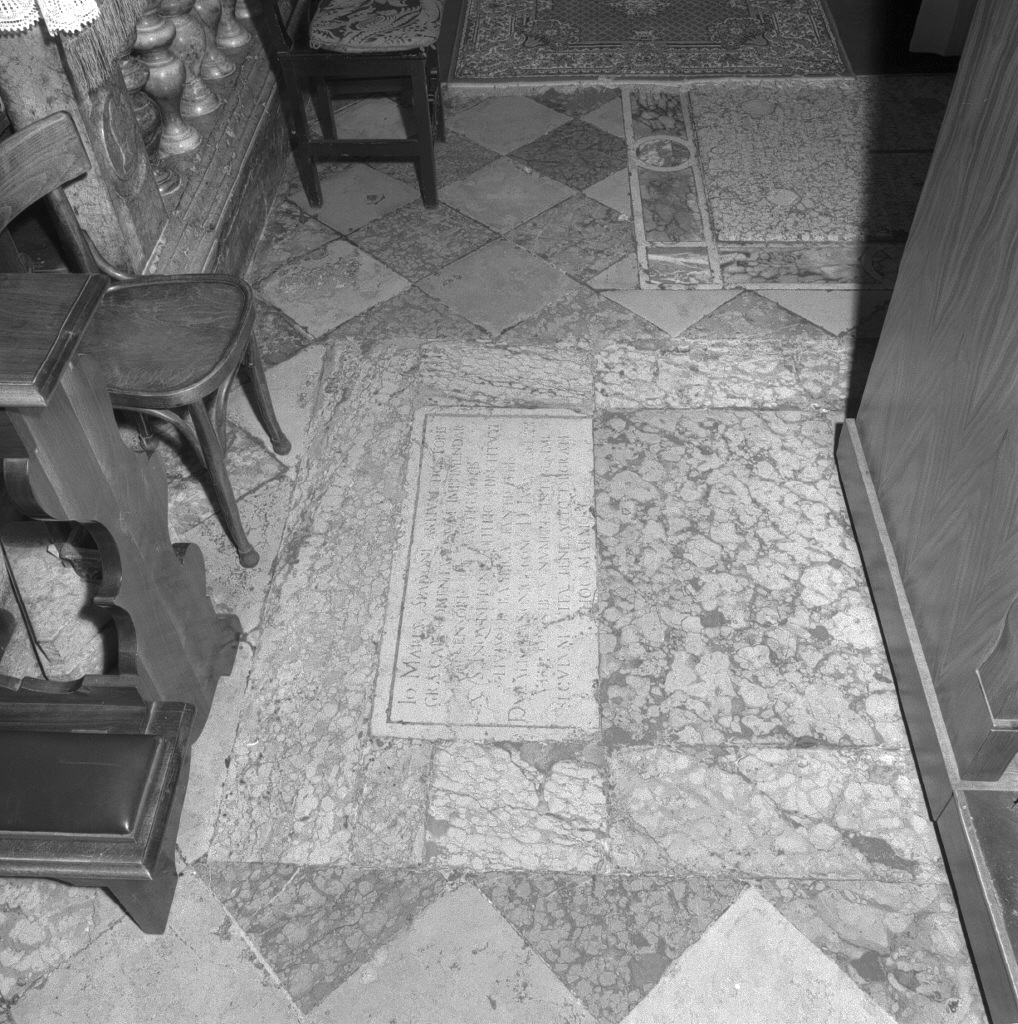 lapide tombale - ambito veneziano (sec. XVII)