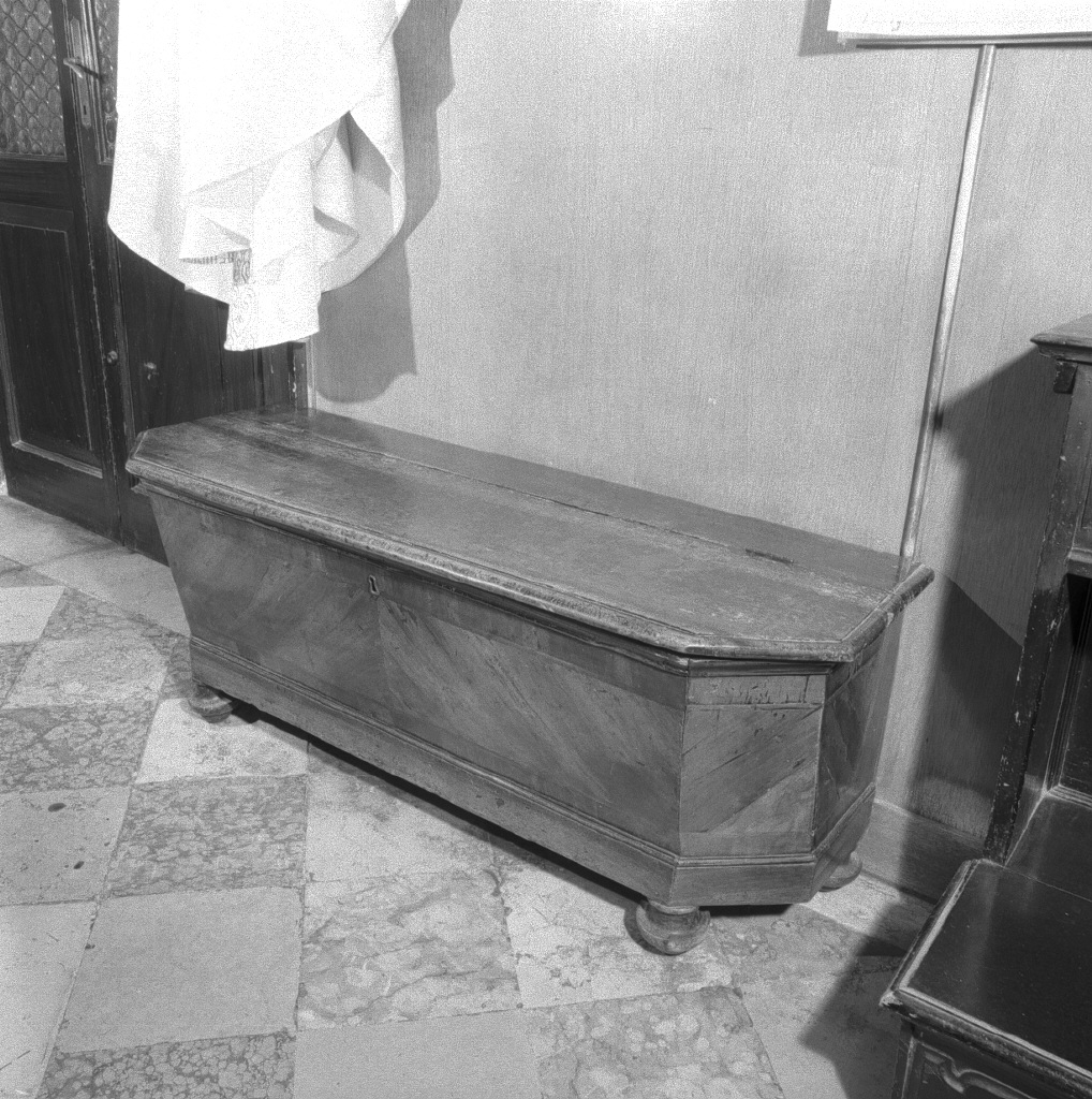 cassapanca - ambito veneziano (sec. XVIII)