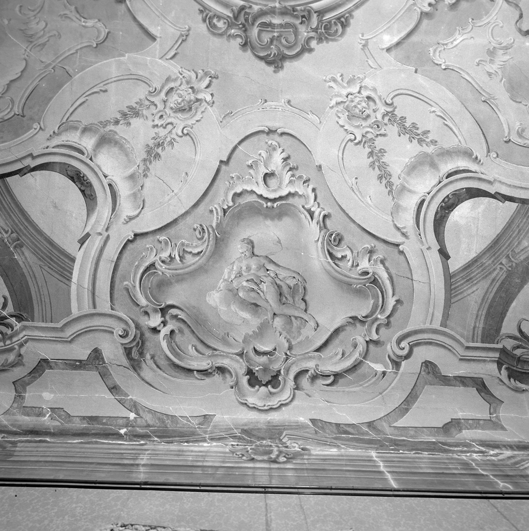 figura allegorica femminile (dipinto, elemento d'insieme) - bottega veneta (sec. XIX)