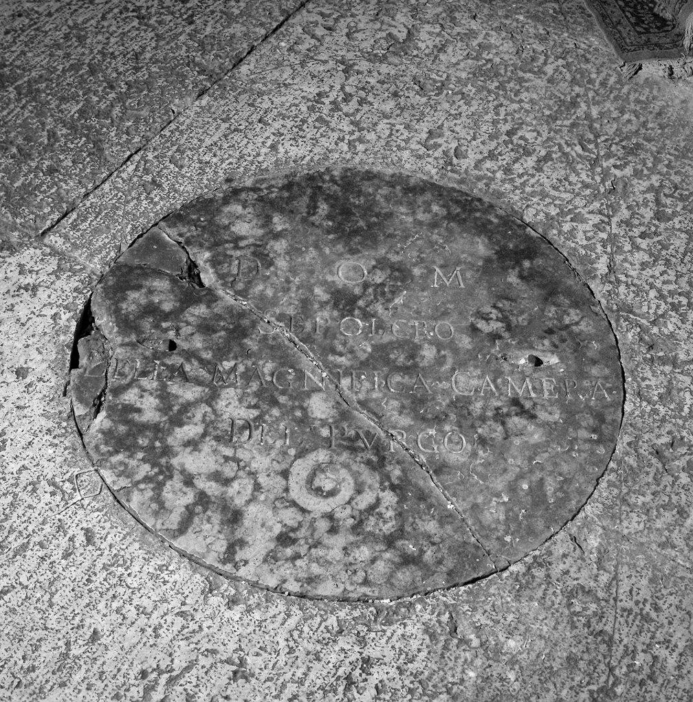 lastra tombale - bottega veneziana (sec. XVIII)