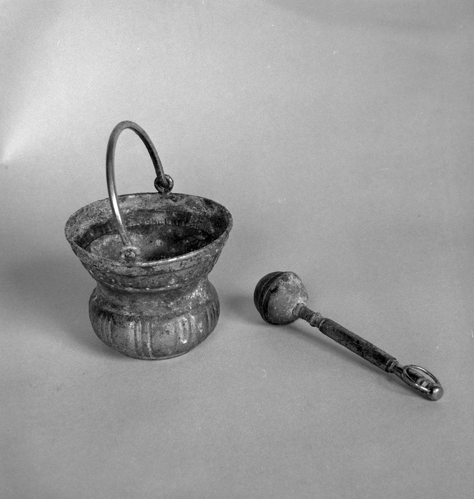 secchiello per l'acqua benedetta - bottega veneta (sec. XIX)