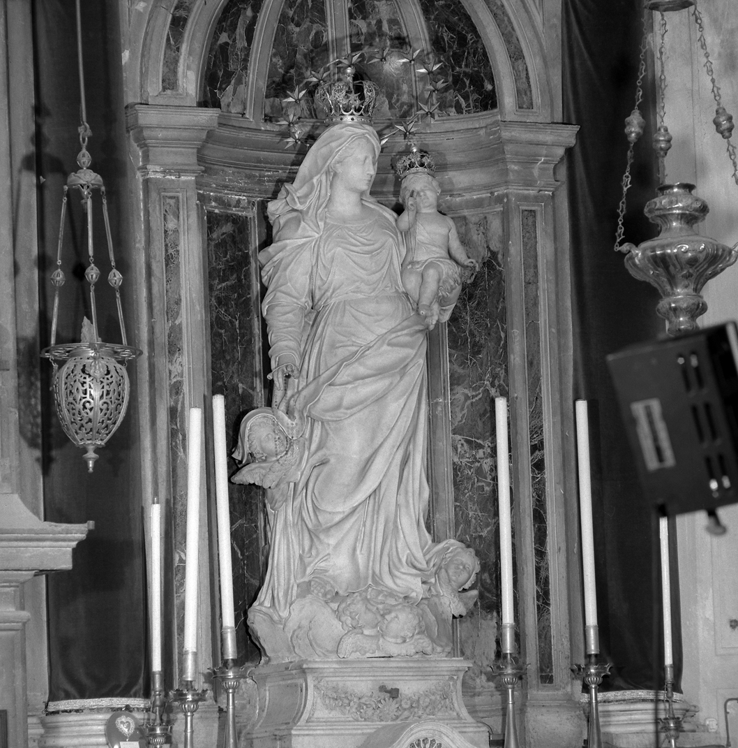 Madonna con Bambino e angeli (statua) di Susali Gaetano (sec. XVIII)