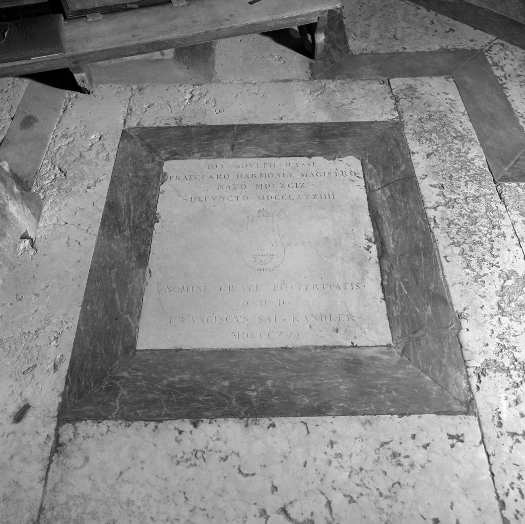 lapide tombale - ambito veneto (sec. XIX)