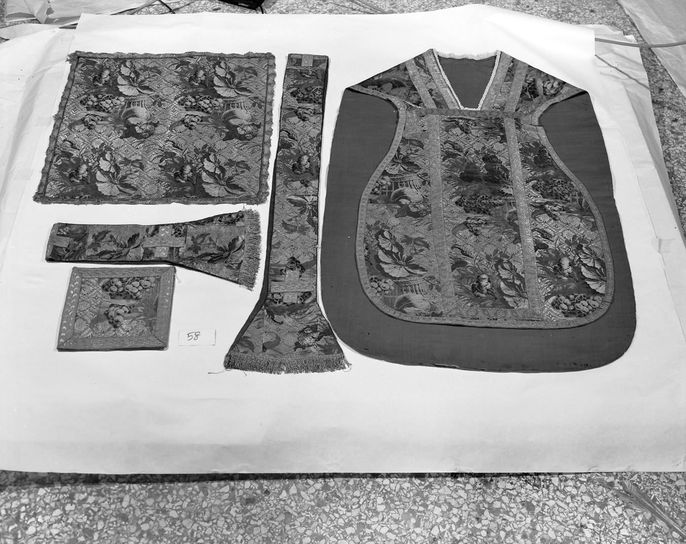 paramento liturgico, insieme - manifattura italiana (sec. XVIII)