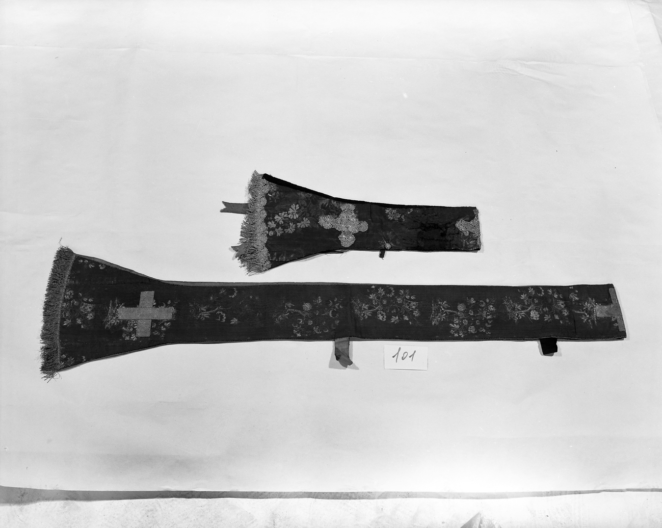 paramento liturgico, insieme - manifattura italiana (secondo quarto sec. XVIII)