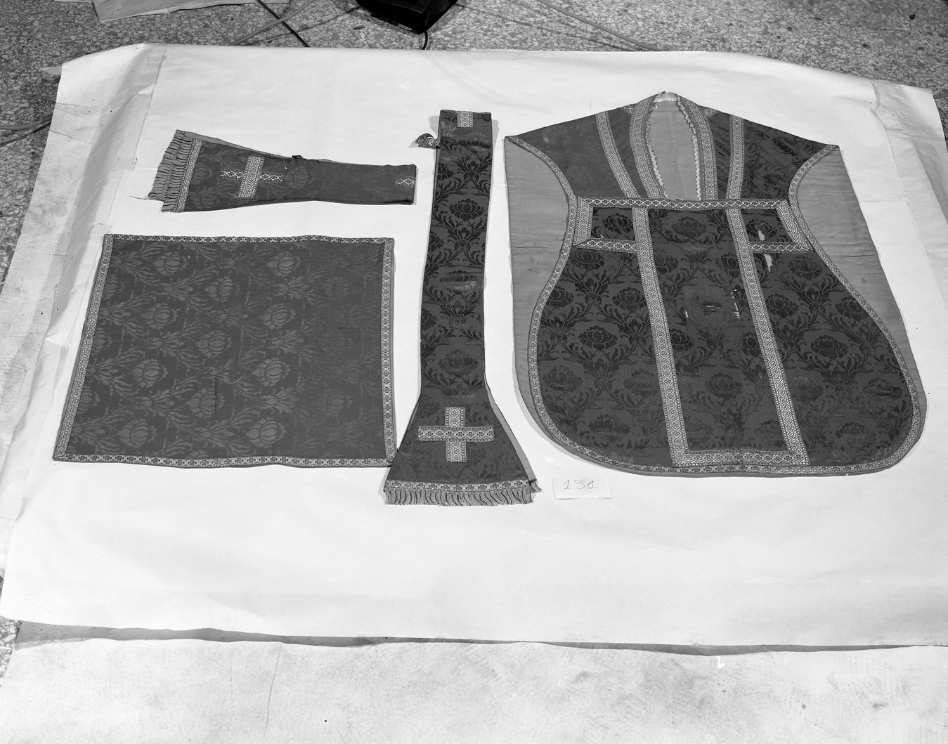 paramento liturgico, insieme - manifattura italiana (prima metà sec. XIX)