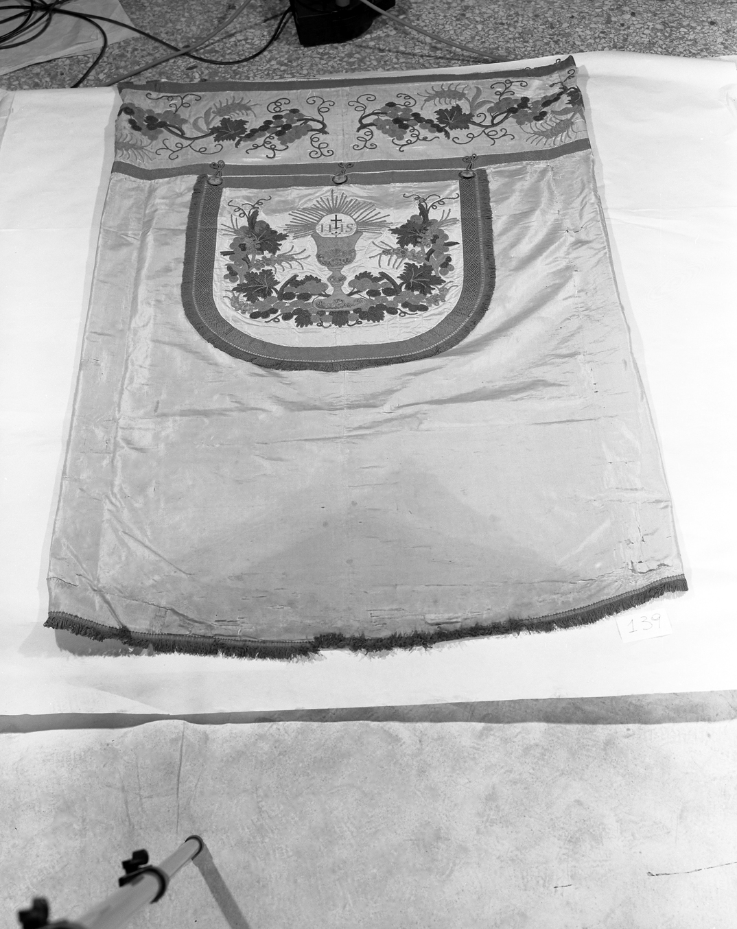 piviale - manifattura italiana (seconda metà sec. XIX)