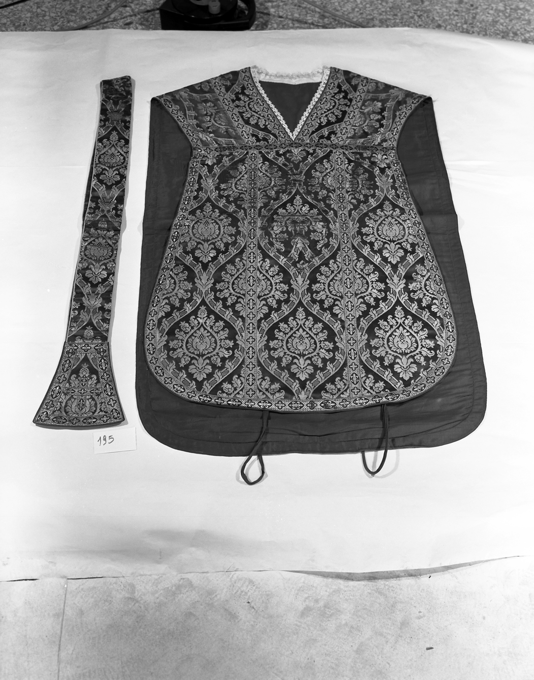 paramento liturgico, insieme - manifattura italiana (fine/inizio secc. XIX/ XX)