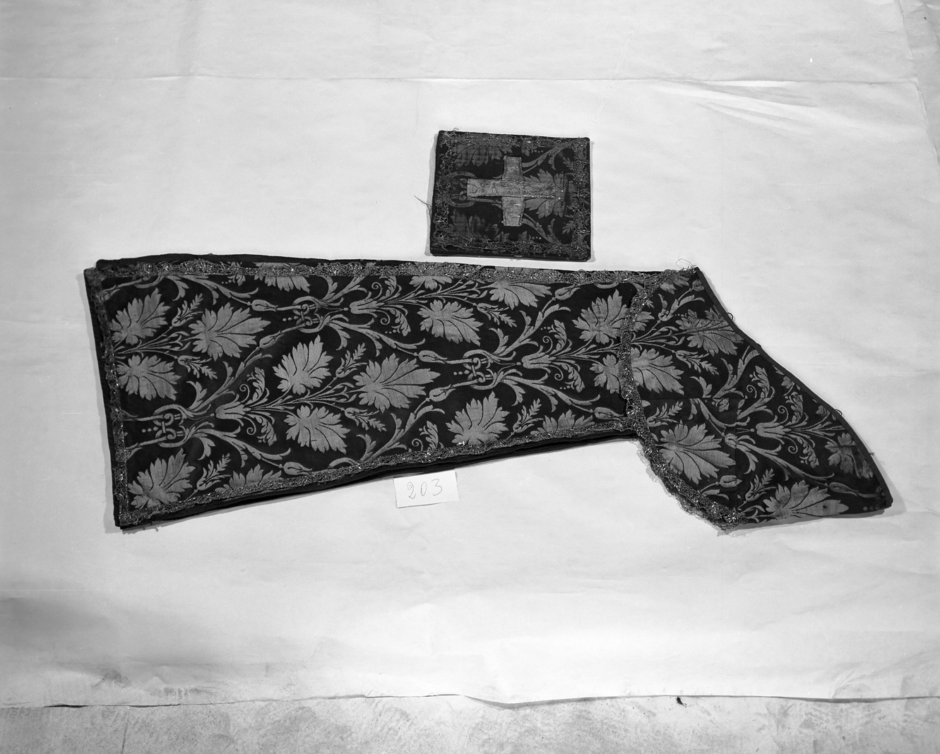 paramento liturgico, insieme - manifattura italiana (prima metà sec. XIX)