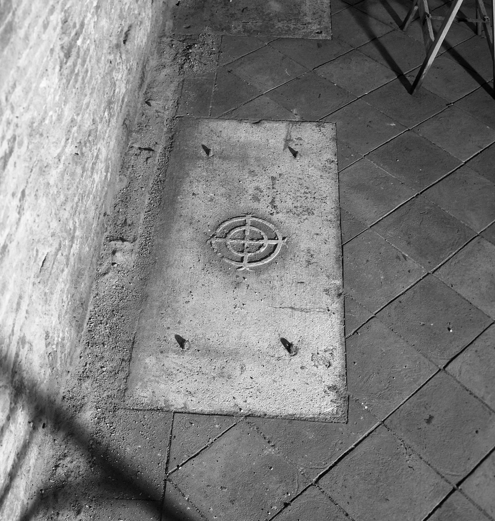 lastra tombale - ambito veneziano (sec. XVI)