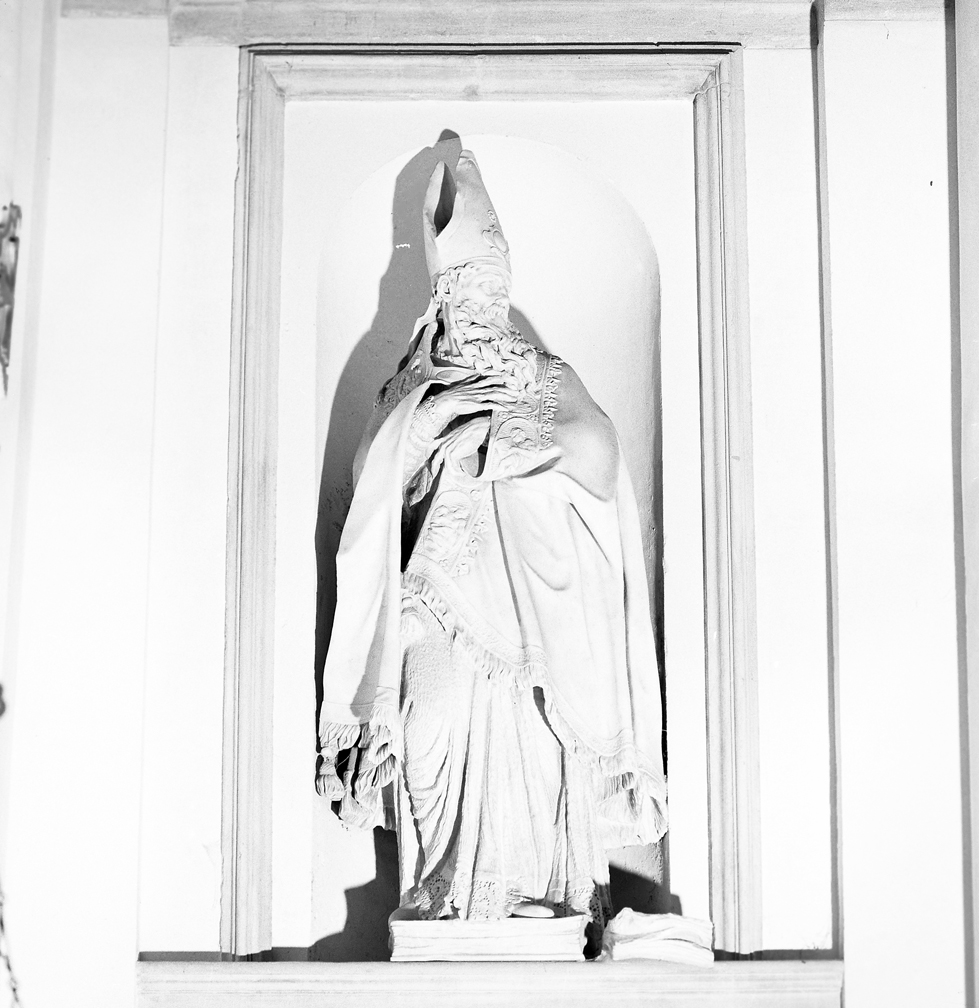 Sant'Ambrogio (statua) di Corradini Antonio (sec. XVIII)