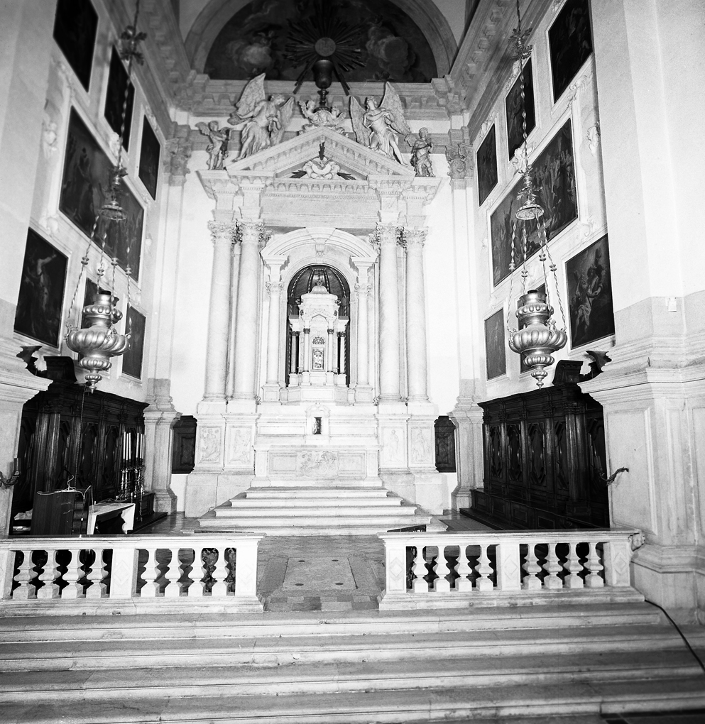 altare maggiore di Bernardi Giuseppe detto Giuseppe Torretti (primo quarto sec. XVIII)