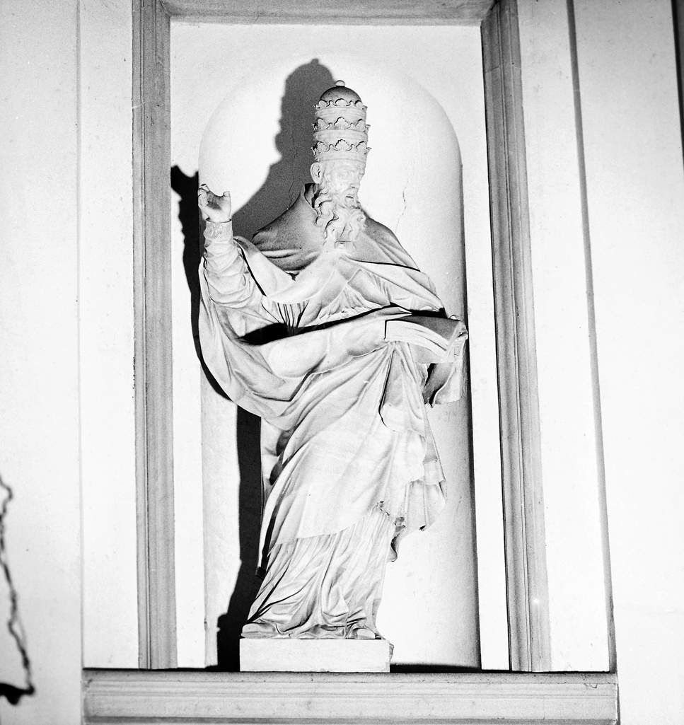 San Gregorio (statua) di Bernardi Giuseppe detto Giuseppe Torretti (sec. XVII)