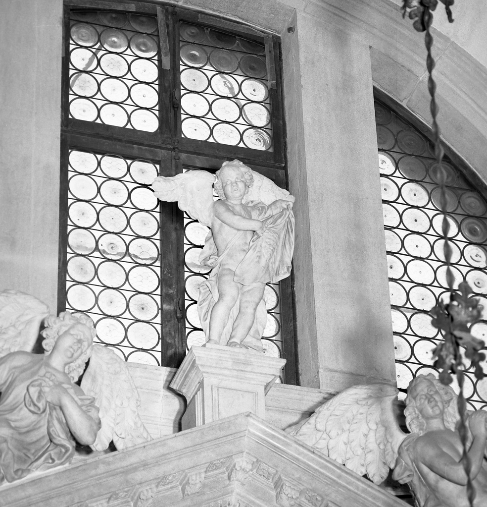 angelo (scultura) di Bernardi Giuseppe detto Giuseppe Torretti (sec. XVIII)