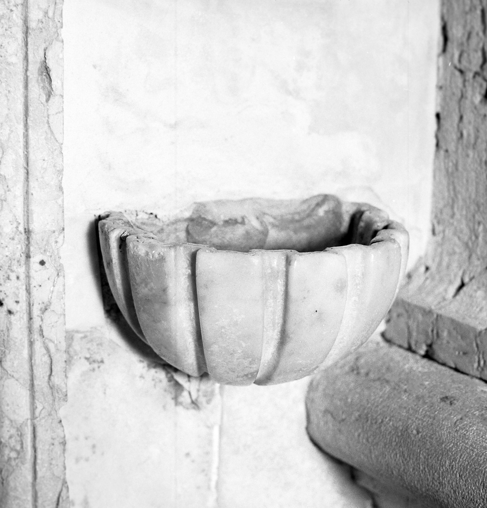 acquasantiera da parete - ambito veneto (sec. XVII)