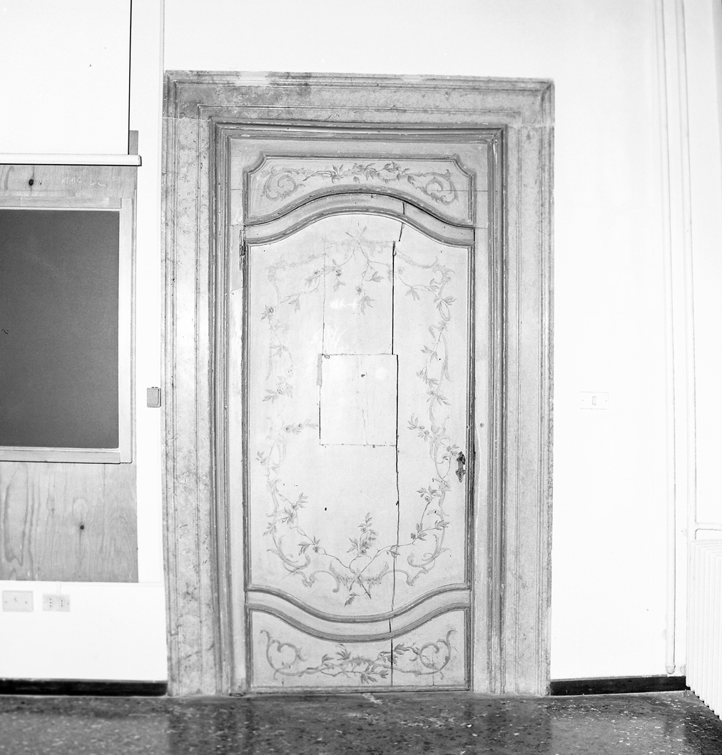 motivi decorativi floreali (porta - ad un battente) - bottega veneta (sec. XVIII)