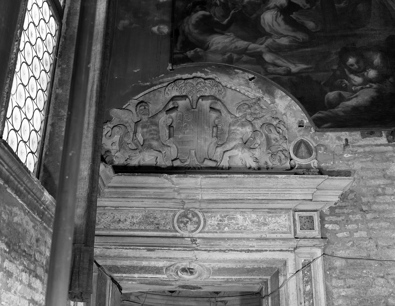 stemma gentilizio della famiglia Emiliani (rilievo) - ambito veneto (sec. XVI)