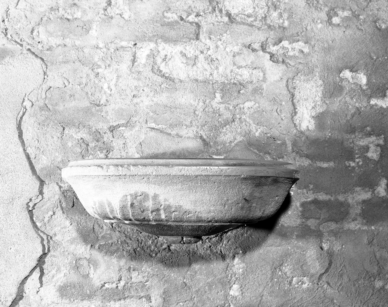 acquasantiera da parete - manifattura veneta (sec. XVI)