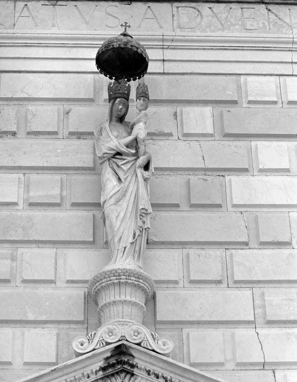 Madonna con Bambino (statua) - ambito veneto (inizio sec. XVI)