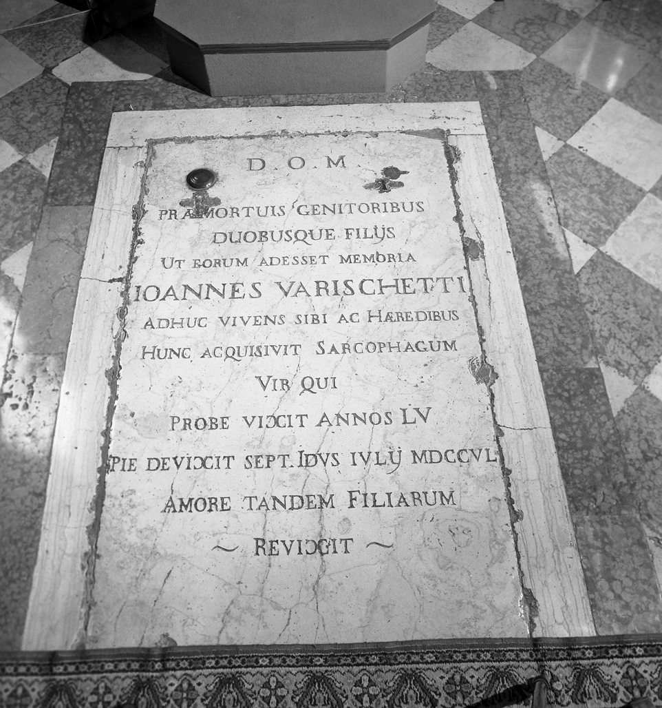 lastra tombale - ambito italiano (sec. XVI)